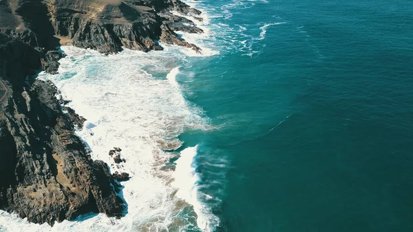 天空和大地汇集在一起 形成了一幅美丽的风景 — 图库照片