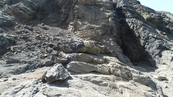 Deniz göğü ve yeryüzü bir araya gelerek harika bir manzara oluşturur.