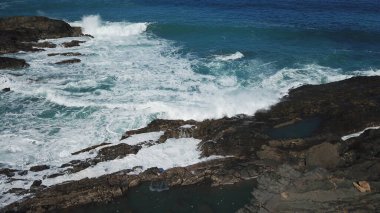 Dağlardan ve kayalıklardan Atlantik kıyısına