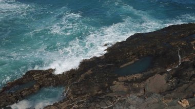 Dağlardan ve kayalıklardan Atlantik kıyısına