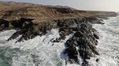 Kara ve hava bir araya gelir ve bu güzel manzaraları oluşturur.