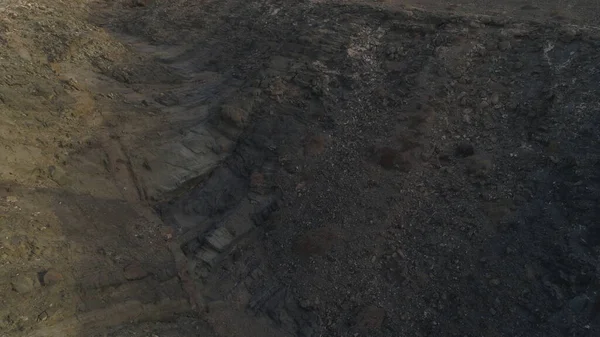 Okyanus gün batımında ihtişamını gösteriyor.