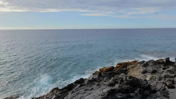 陸海と空が一体となって美しい風景を形成します — ストック写真