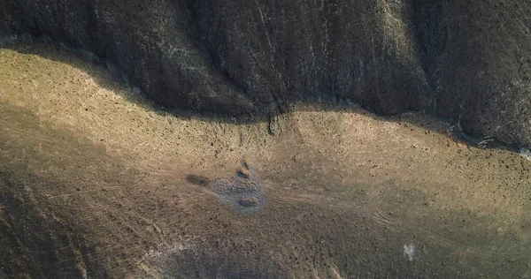 Kara ve hava bir araya gelir ve bu güzel manzaraları oluşturur.