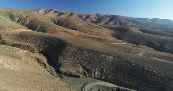 Kayalıklardan Gün Batımı Denizin Dağların Ufkun Atlantik Okyanusunun Gücünü Düşünüyordu — Stok fotoğraf