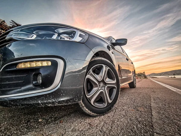 Hdr Kép Citroen Autó Útról Naplemente Háttérben — Stock Fotó