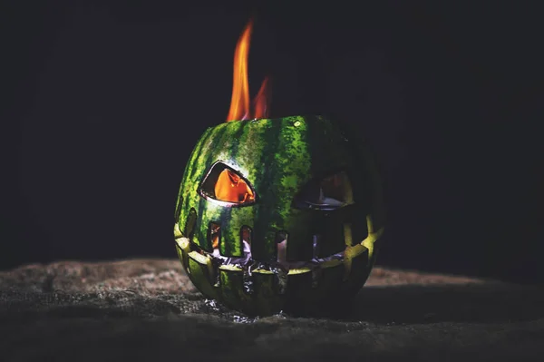 Halloween Apocalipse Melancia Verde Cinzas Calor — Fotografia de Stock