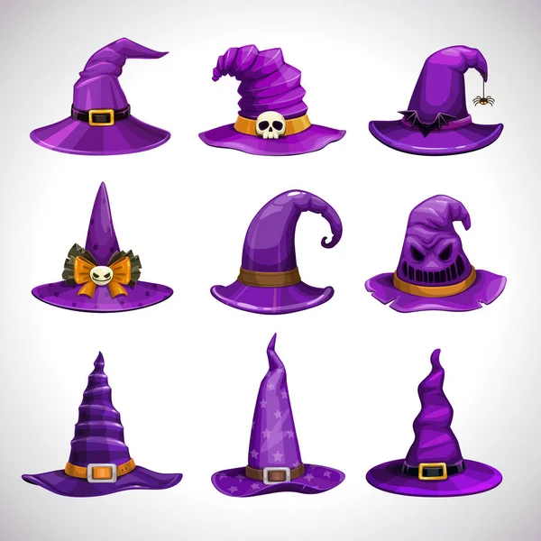 Kreskówkowe fioletowe kapelusze czarownic, ikony fantasy caps ustawione. Kolekcja kapeluszy kreatora. — Wektor stockowy
