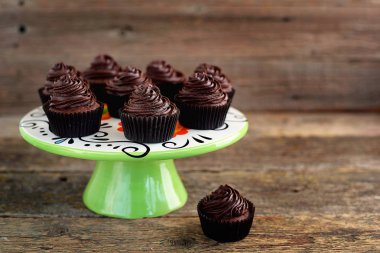 Lezzetli ev yapımı çikolata capkakes.