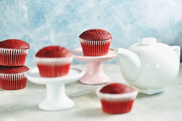 Zelfgemaakte Rood Fluweel Cupcakes — Stockfoto