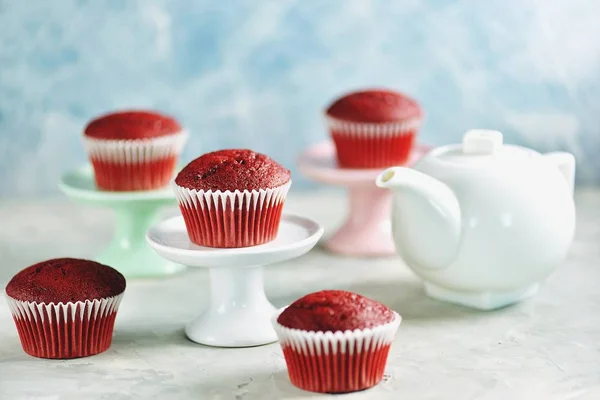 Zelfgemaakte Rood Fluweel Cupcakes — Stockfoto