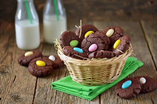 Pasen Chocolate Chip Koekjes Met Snoep Eieren — Stockfoto