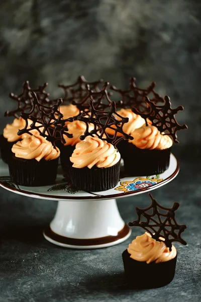 Cupcakes Chocolat Avec Crème Citrouille Toile Araignée Chocolat Dessert Pour — Photo