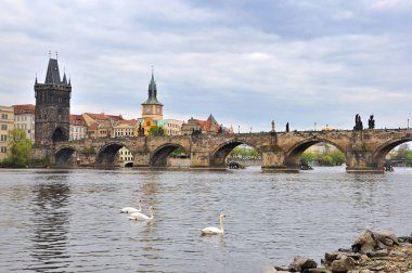 Prag - Charles Köprüsü bulut gökyüzünde, Çek Cumhuriyeti