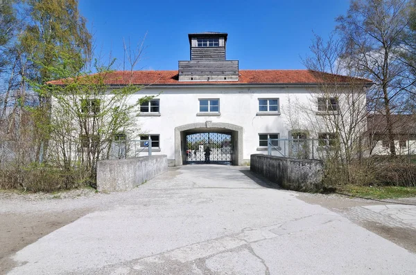 Hlavní Zabezpečení Budovy Vchod Koncentračním Táboře Dachau Německu — Stock fotografie