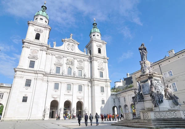Kościół Katolicki Domplatz Maria Immaculata Niepokalanej Kolumna Salzburg Austria — Zdjęcie stockowe