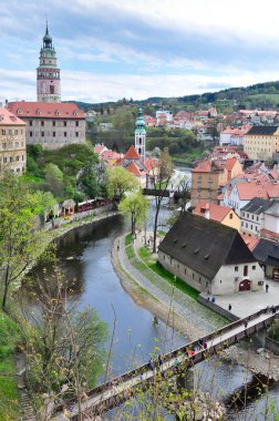 Panoramik manzarası, tarihi şehir, Cesky Krumlov Vltava Nehri, Çek Cumhuriyeti ile.