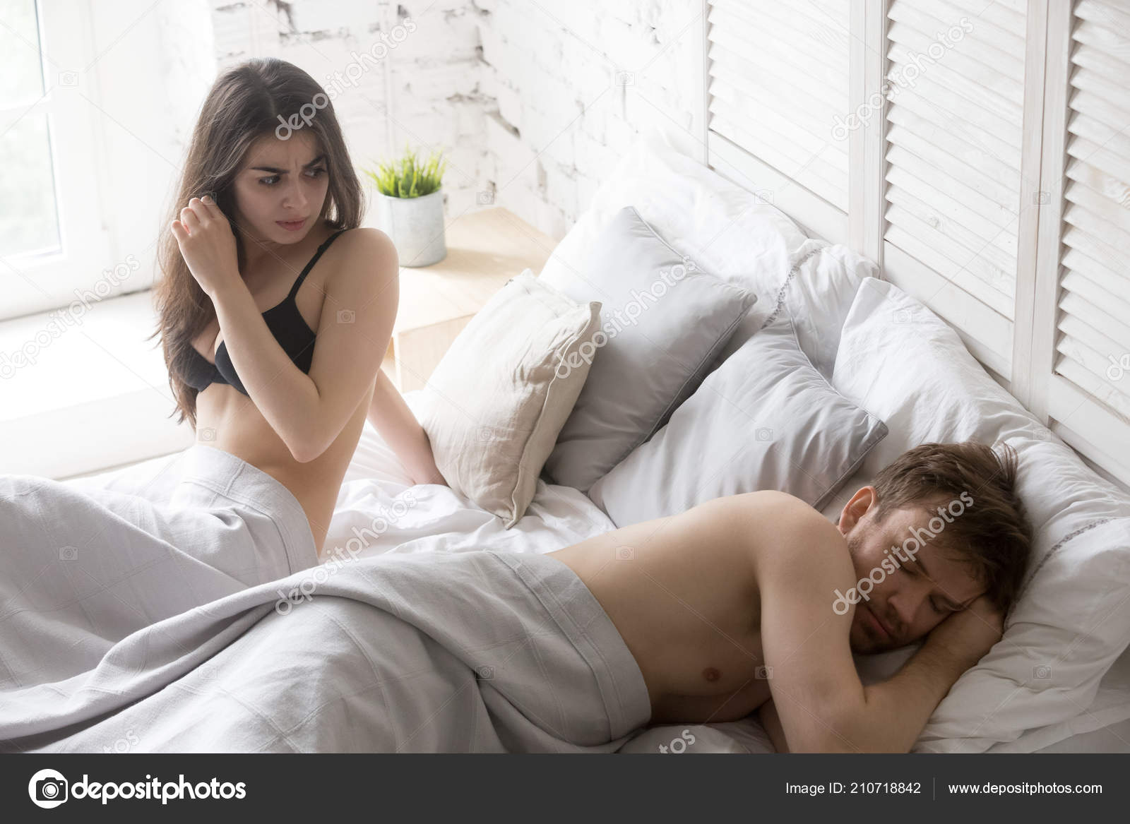 girl wake up for sex
