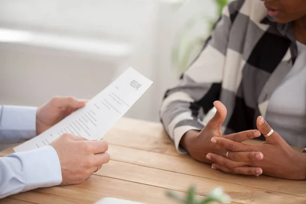 Black woman and boss during job interview — Stock Photo, Image