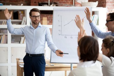 Kurumsal Konferansı eğitim yükselterek ellere iş adamları takım