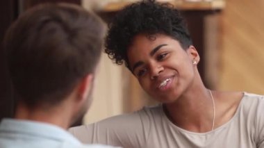 κοινή κατά διαφυλετικός datingεξελίσσονται μεγάλα θέματα του προξενιού άλφα