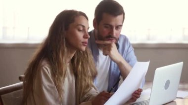 Çift okuma anlaşması online e-bankacılık kullanarak kredi sözleşmesi analiz