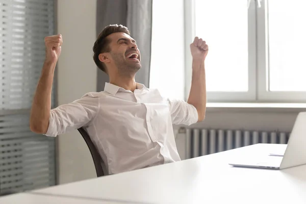 Excited businessman celebrating business success achievement, shouting — Stock Photo, Image