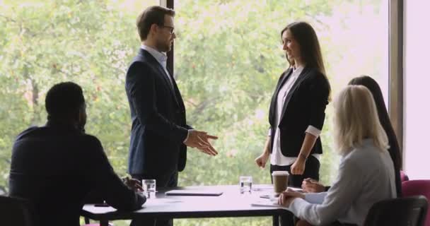 Best happy female employee get promoted handshake boss get applause — Stock Video