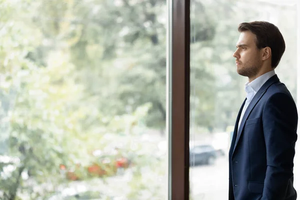 Serious businessman look in distance planning thinking — Stock Photo, Image