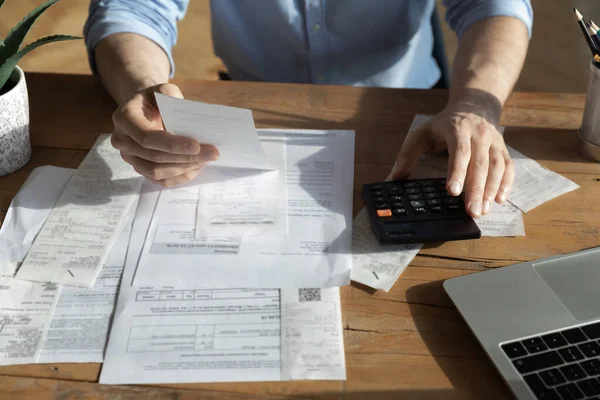 Close up of male busy managing financial paperwork — Stock Photo, Image