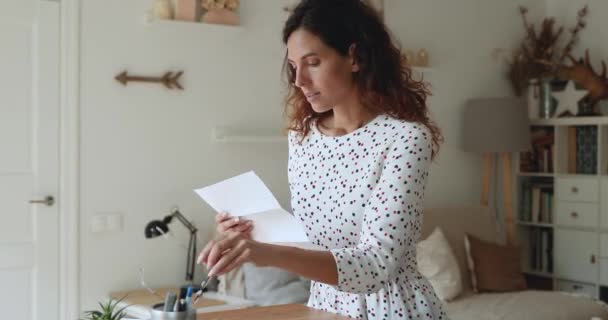 Businesswoman open envelope take out letter reading it feels happy — Stock Video