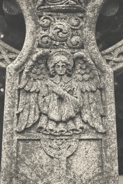 Statue Extérieure Altérée Ange Sur Croix Ange Gardien — Photo