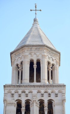 Split, Hırvatistan Saint Domnius Katedrali'nin çan kulesi. Antik Roma mimarisi şehir şehir merkezi, Split, görünümü aşağıdan mermer. 