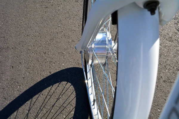 Tekerlekli Elektrikli Bisiklet Görünümü Yukarıdaki Işık Yansımaları Bisiklet Motoru Filtre — Stok fotoğraf