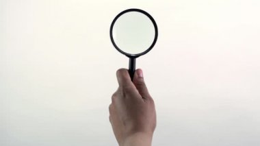Eldeki büyüteç, evrensel kavramın kalıbını maskelemek kolay. Özel dedektif soruşturması ve kanıt teftişi, web suçları ve antivirüs, veri taraması, virüs ve hatalar.