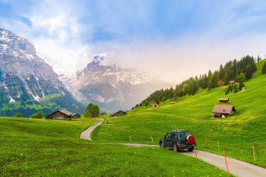 Güzel manzara, Grindelwald, İsviçre, sergüzeşt seyahat etmek için en iyi yer