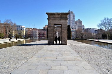 Madrid, İspanya 'daki Antik Debod Tapınağı.