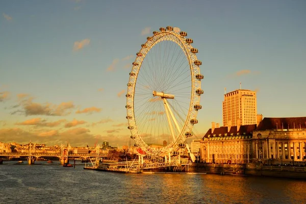 Famoso London Eye Cerca Del Río Támesis Reino Unido — Foto de Stock