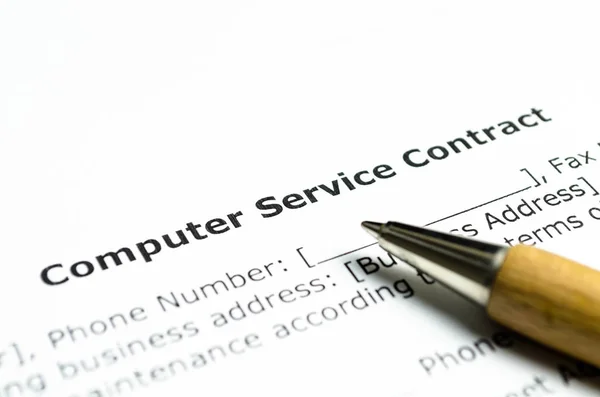 Bilgisayar servis sözleşmesi ile ahşap kalem