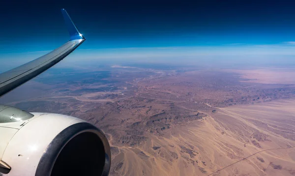 Ala Motore Concetto Cielo Aereo Vista Del Velivolo Dal Finestrino — Foto Stock