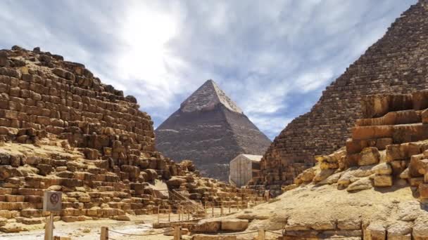 Tid Förflutit Med Moln Över Pyramiderna Vid Giza Cairo Egypten — Stockvideo