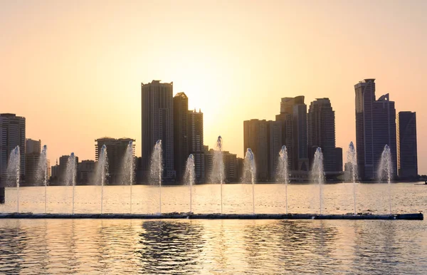 Coucher Soleil Panoramique Sur Paysage Urbain Riverain Sharjah Aux Émirats — Photo