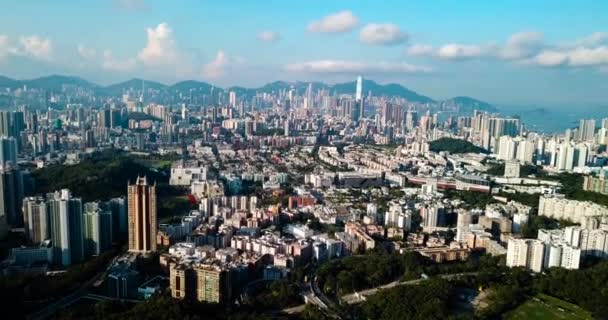 狮子山上方香港岛的空中影像 — 图库视频影像
