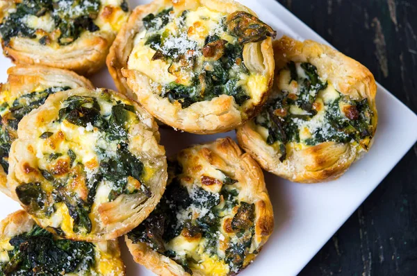 Homemade Spinach Pie Pieces Plate — Stock Photo, Image