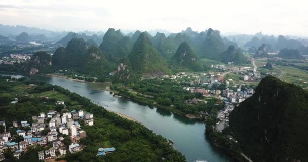 Карстовими Утвореннями Рисові Поля Ландшафту Біля Yangshuo Гуансі Китай — стокове відео