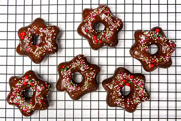 Homemade Chocolate Pretzels Cooking Grid Top View — Stock Photo, Image