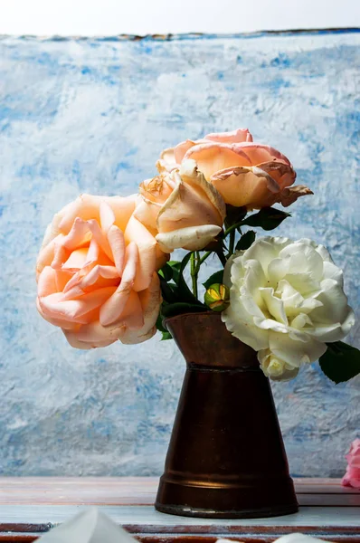 Colorato Bouquet Fiori Rosa Vaso — Foto Stock