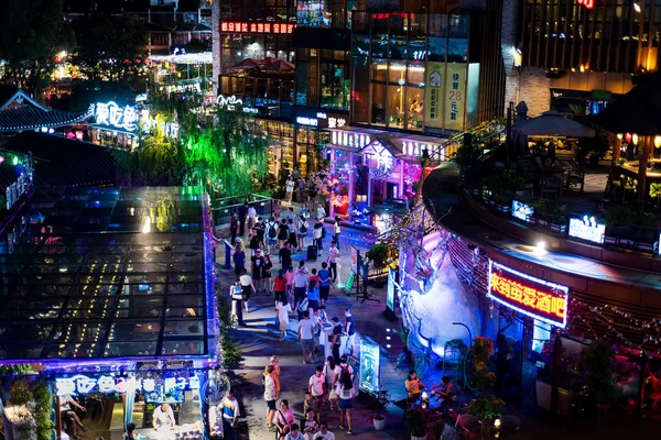 Yangshuo China Julho 2018 Noite Lotada Popular Cidade Yangshuo Perto — Fotografia de Stock