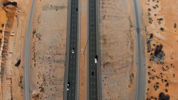 Autobahn Straße Durch Die Wüste Luftaufnahme — Stockvideo