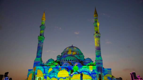 Mezquita Iluminada Sharjah Emiratos Árabes Unidos Durante Festival Luz — Vídeo de stock